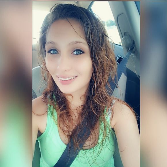 Meet your Posher, Taylor - Picture 1 of 1